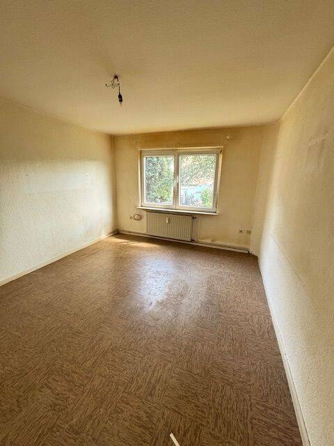 Thumbnail-DU-Meiderich - Hell - 2 Zimmer - Küche - Diele - Wannenbad mit Fenster