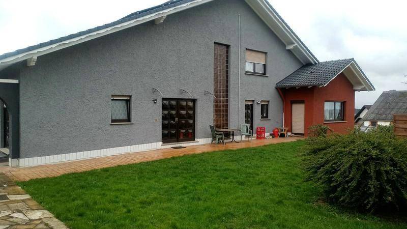 Thumbnail-Heddert - Mehrfamilienhaus mit 6 Wohneinheiten auf großem Grundstück und Wintergarten