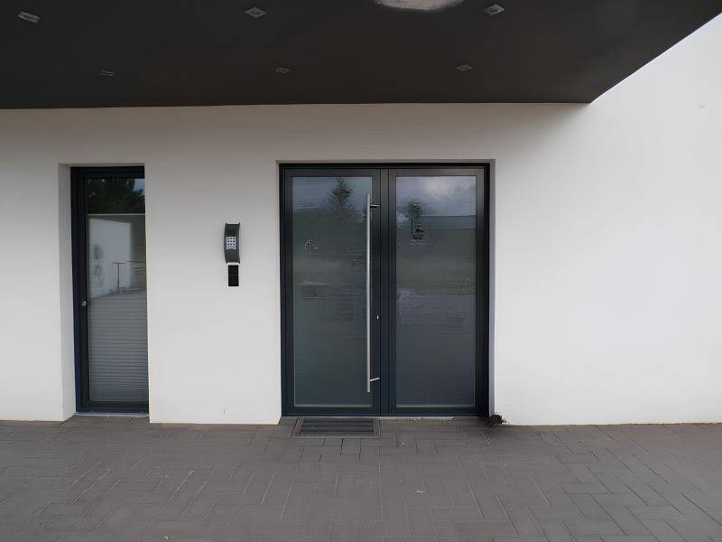 Thumbnail-Gewerbe & Wohnen vereint - modernes Büro-Lagerensemble mit hochwertigem Wohnhaus in Euskirchen