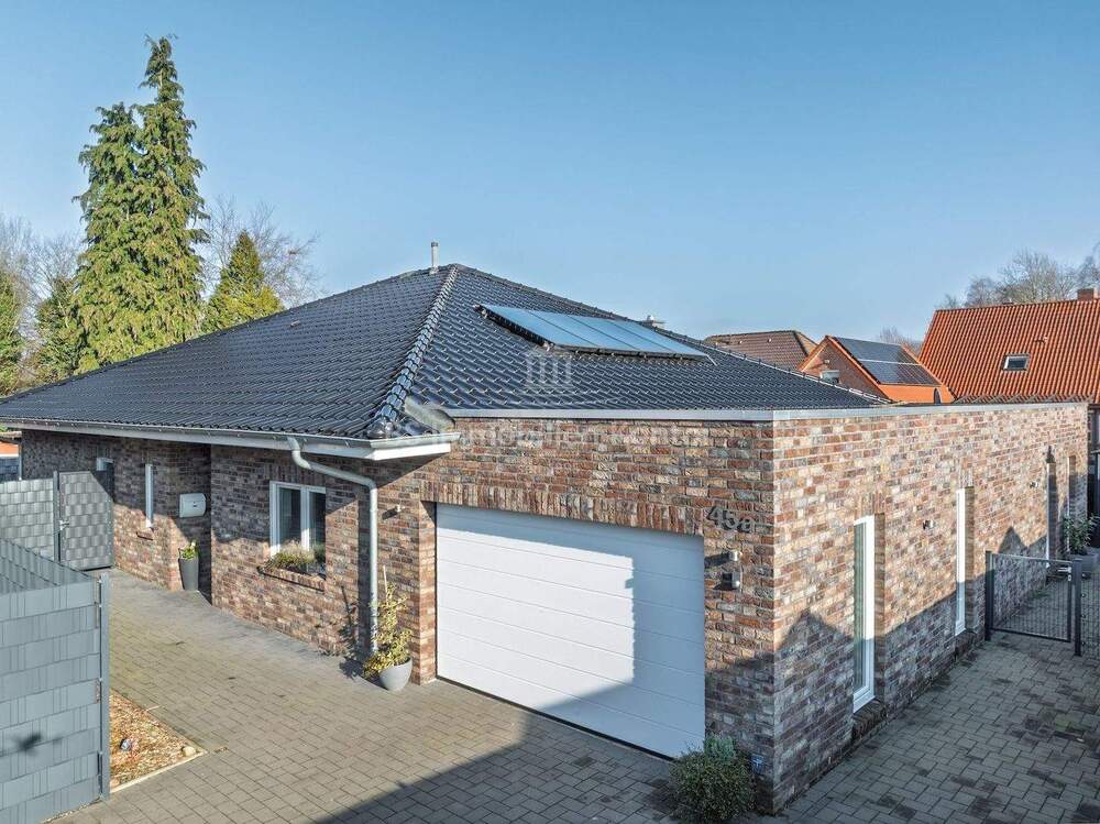 Thumbnail-Moderner Bungalow mit Terrasse und Garage (mit Wallbox) in zentraler Lage von Papenburg