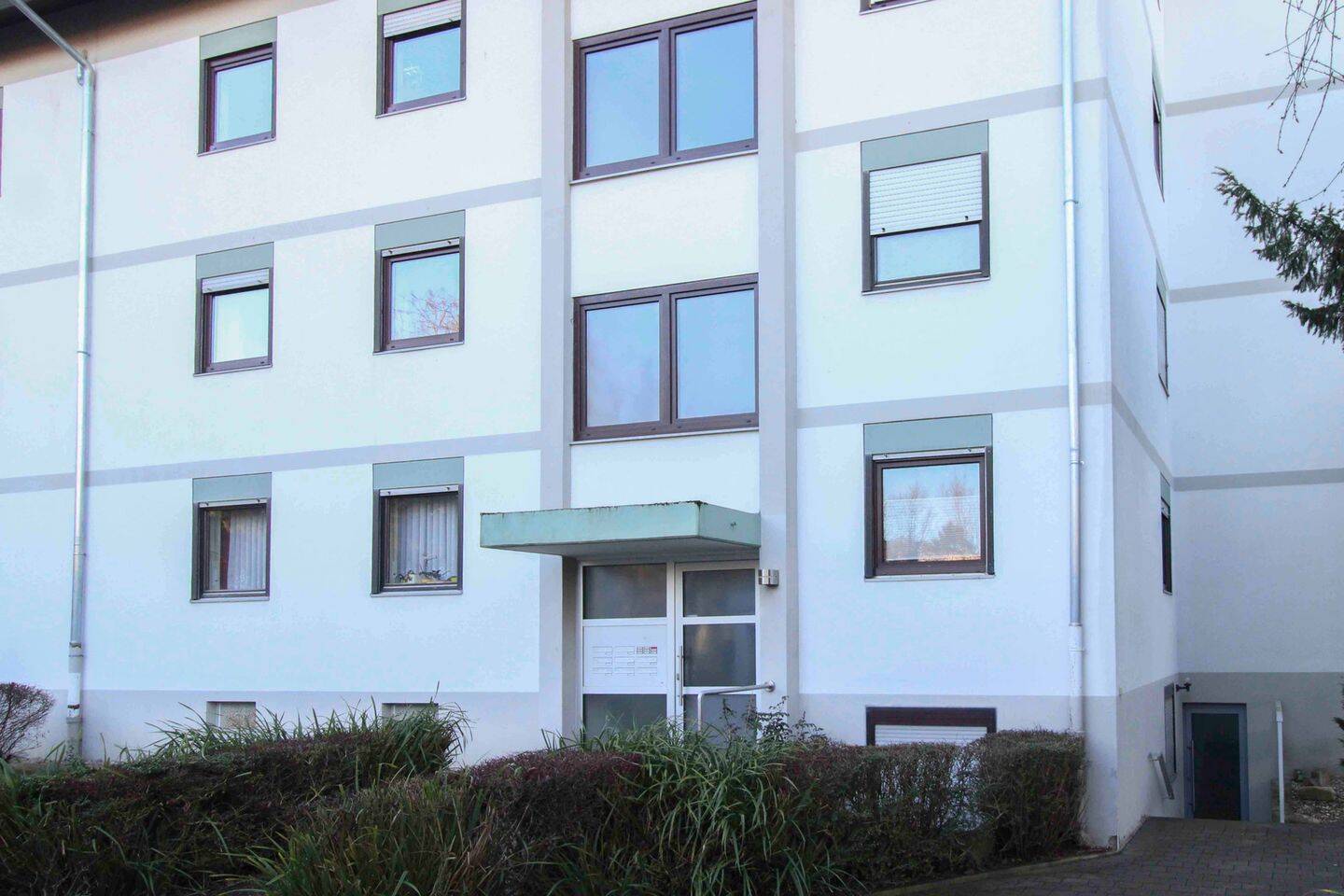 Thumbnail-3-Zimmer-Wohnung mit großem Balkon in Karlsruhe-Wolfartsweier