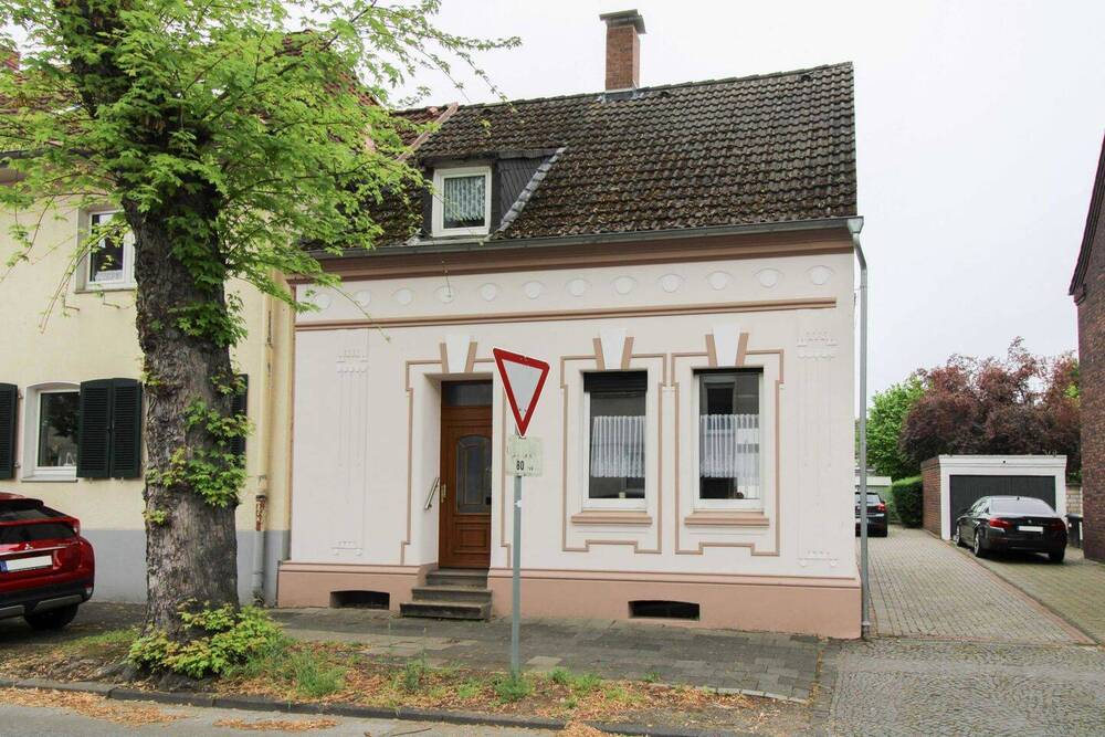 Thumbnail-Gepflegtes 5-Zi.-Zuhause mit Garten inkl. Schuppen in Duisburg-Alt-Homberg