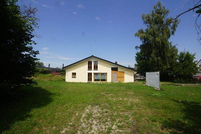 Thumbnail-Lukratives Baugrundstück mit Baugenehmigung für 4 RH und Bestands-EFH in München-UntermenzingAllach