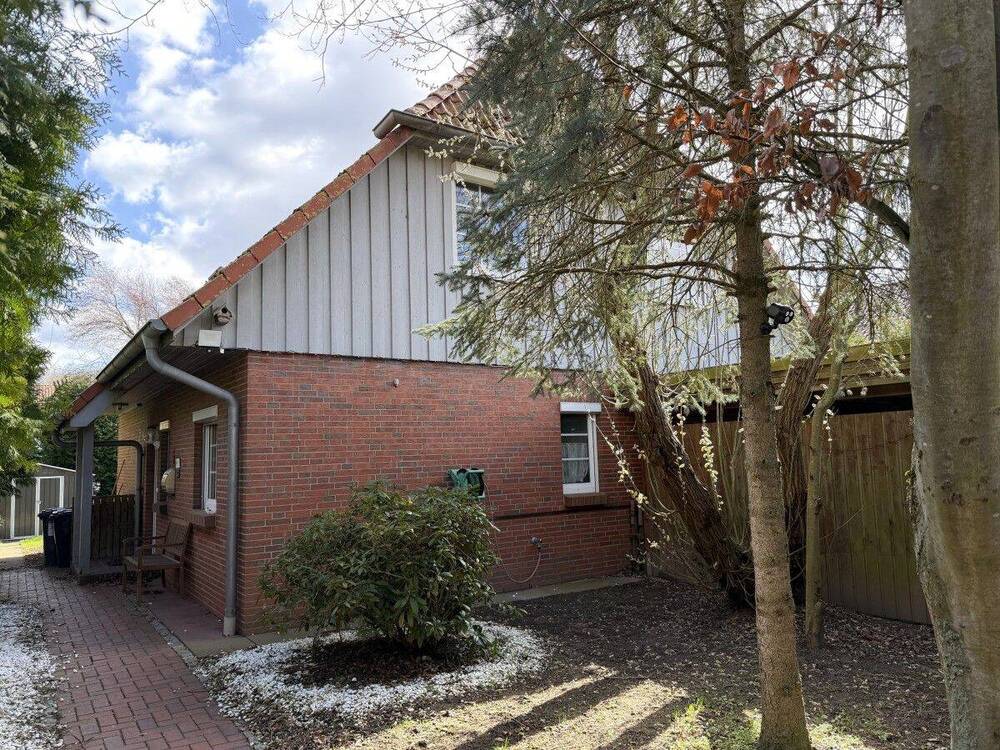 Thumbnail-Attraktives Einfamilienhaus mit Süd- Terrasse und Doppelcarport in ruhiger gefragter Ortslage