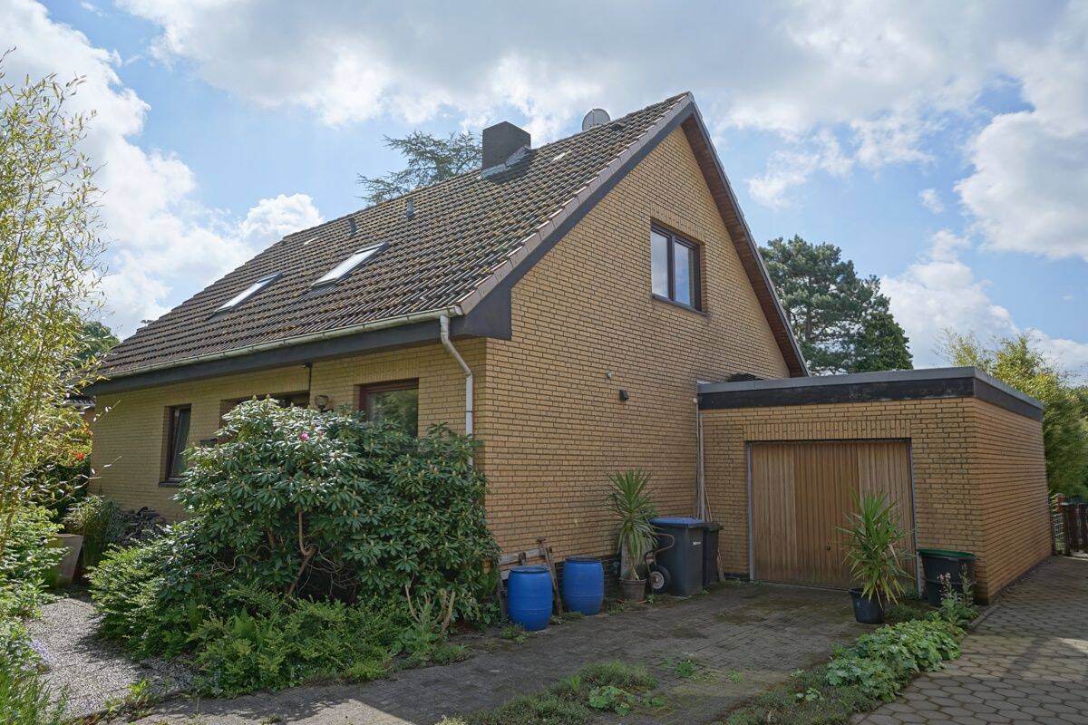 Thumbnail-Volksbank Immobilien: Zweifamilienhaus mit herrlichem Garten im schönen Lunestedt