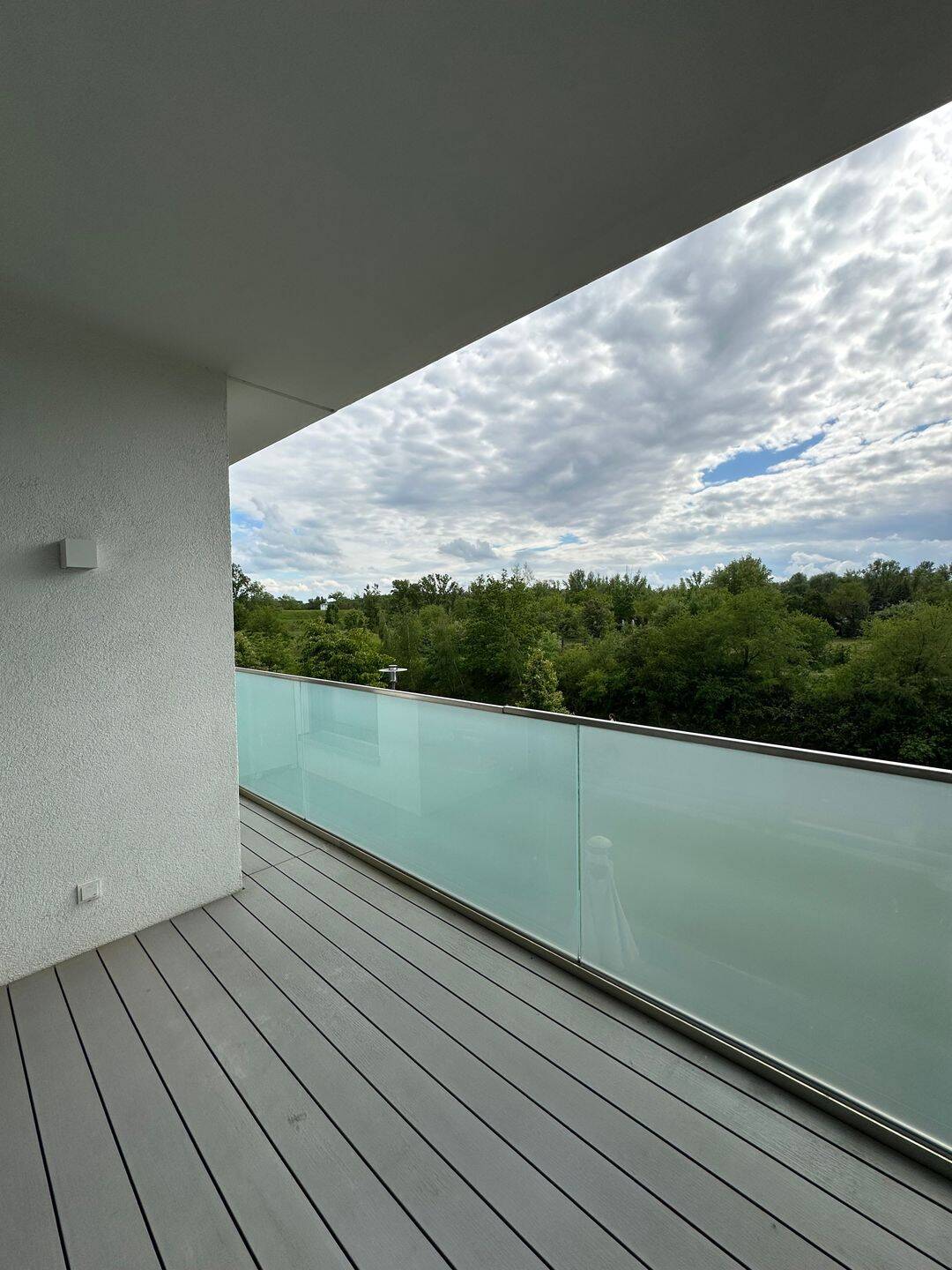 Thumbnail-Familiengerechte 3-Raumwohnung am Lindenauer Hafen mit Blick auf den Kanal und großem Balkon