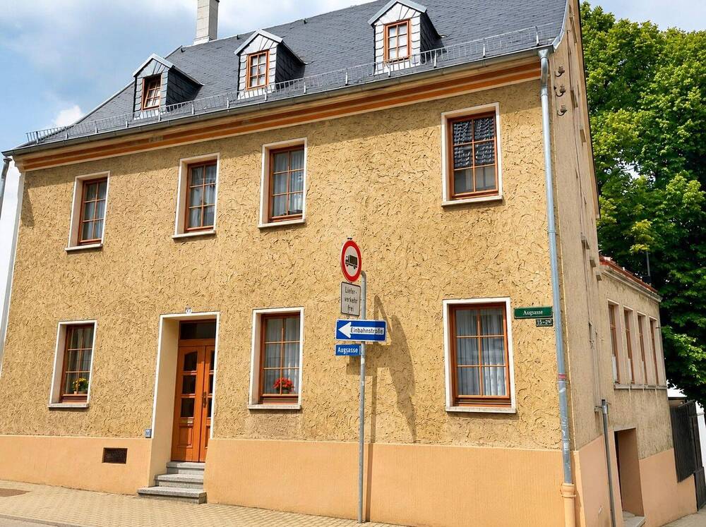 Thumbnail-Freistehendes Stadthaus mit Hof, Werkstatt & Dachterrasse im Zentrum von Meerane