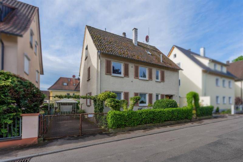Thumbnail-Zweifamilienhaus in ruhiger Lage von GöppingenReusch