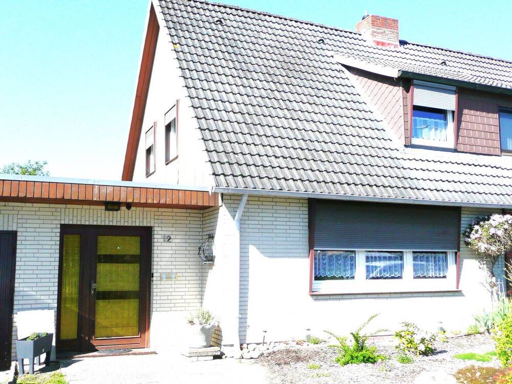 Thumbnail-25355 Barmstedt Doppelhaushälfte FREI ab Mai 2026 , ruhige Lage mit großzügiger hinterer begrünter Gartenfläche !