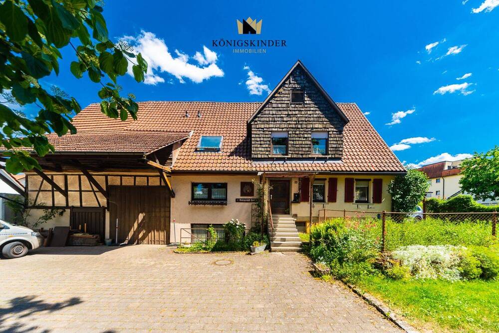 Thumbnail-Raum für Ihre Wohnträume - Charakterhaus mit Gartenparadies in Göppingen