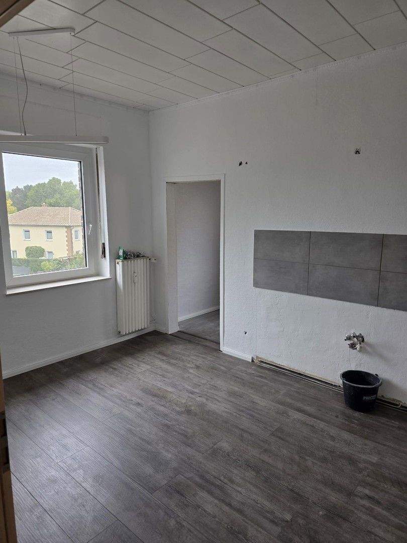 Thumbnail-Helle lichtdurchflutete 3,5 Zi Wohnung mit neuem Badezimmer in SZ Thiede