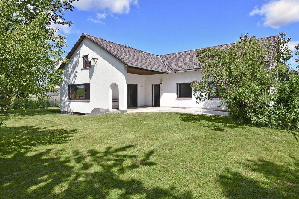 Thumbnail-Idyllisch Wohnen: charmanter Bungalow mit großem Potenzial