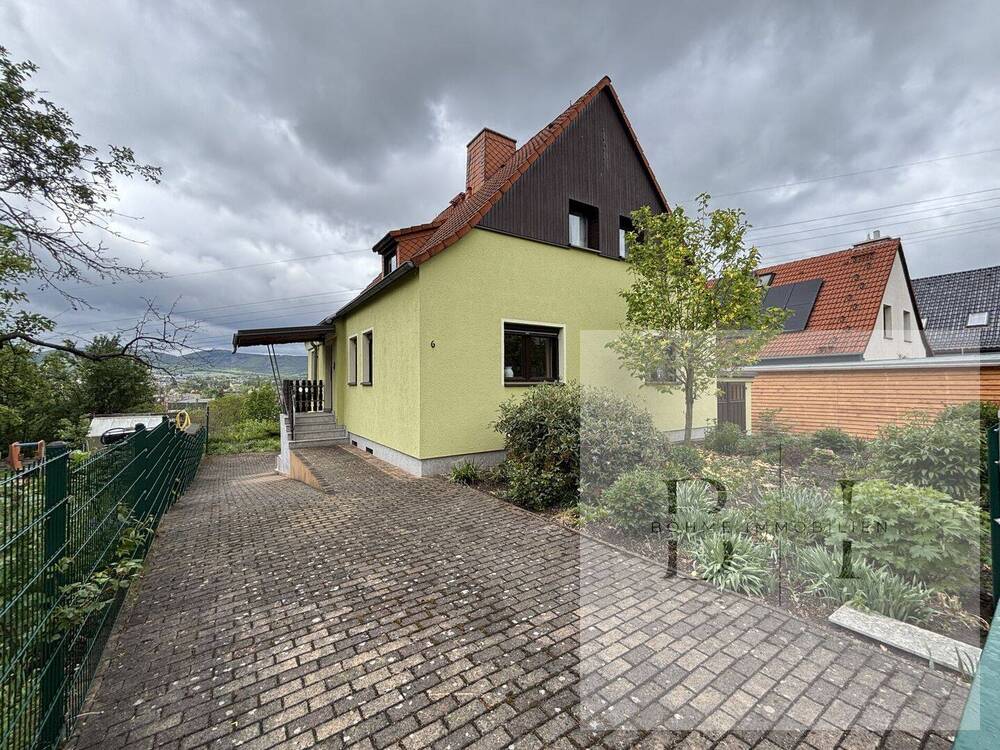 Thumbnail-Wohnen im Grünen - Freistehendes Einfamilienhaus mit großem Grundstück, Terrassen & Weitblick