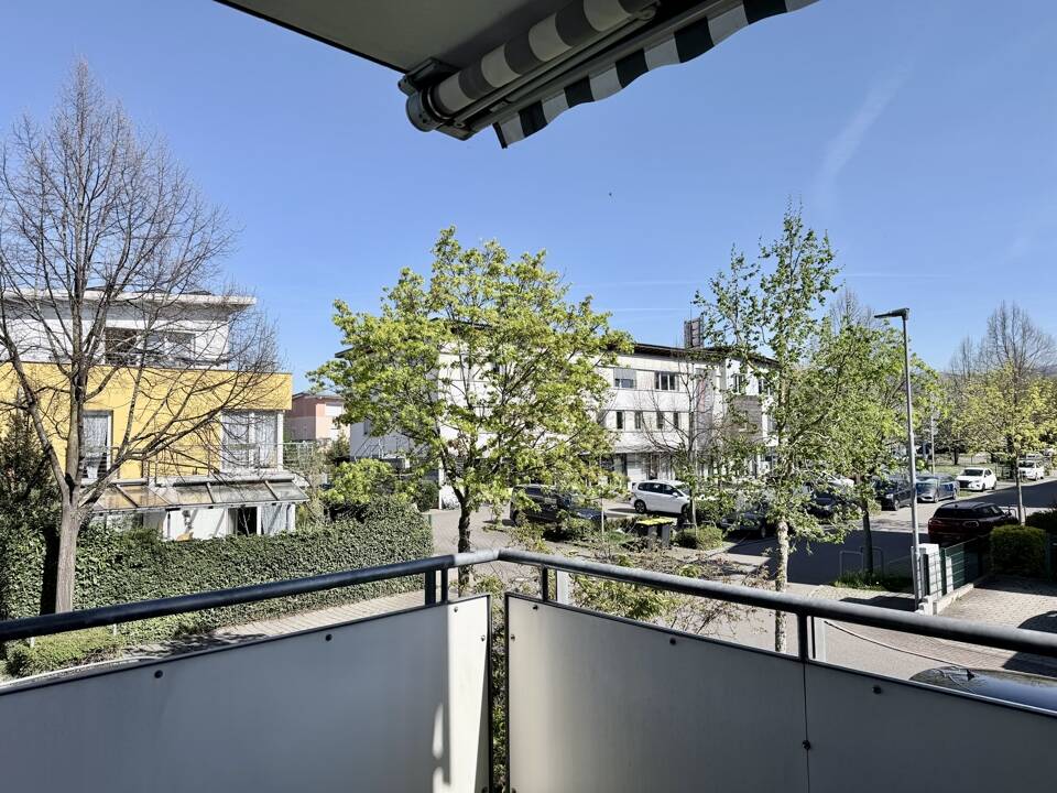 Thumbnail-Zentral mit 2 Balkonen- 360°