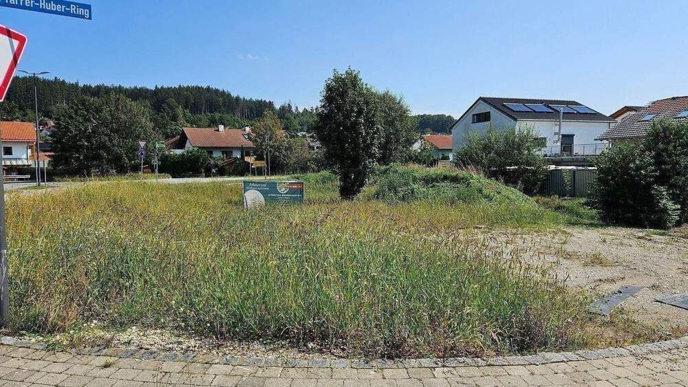 Thumbnail-Mischgrundstück 1200 m² für Gewerbe und Wohnen in Feldkirchen-Westerham.