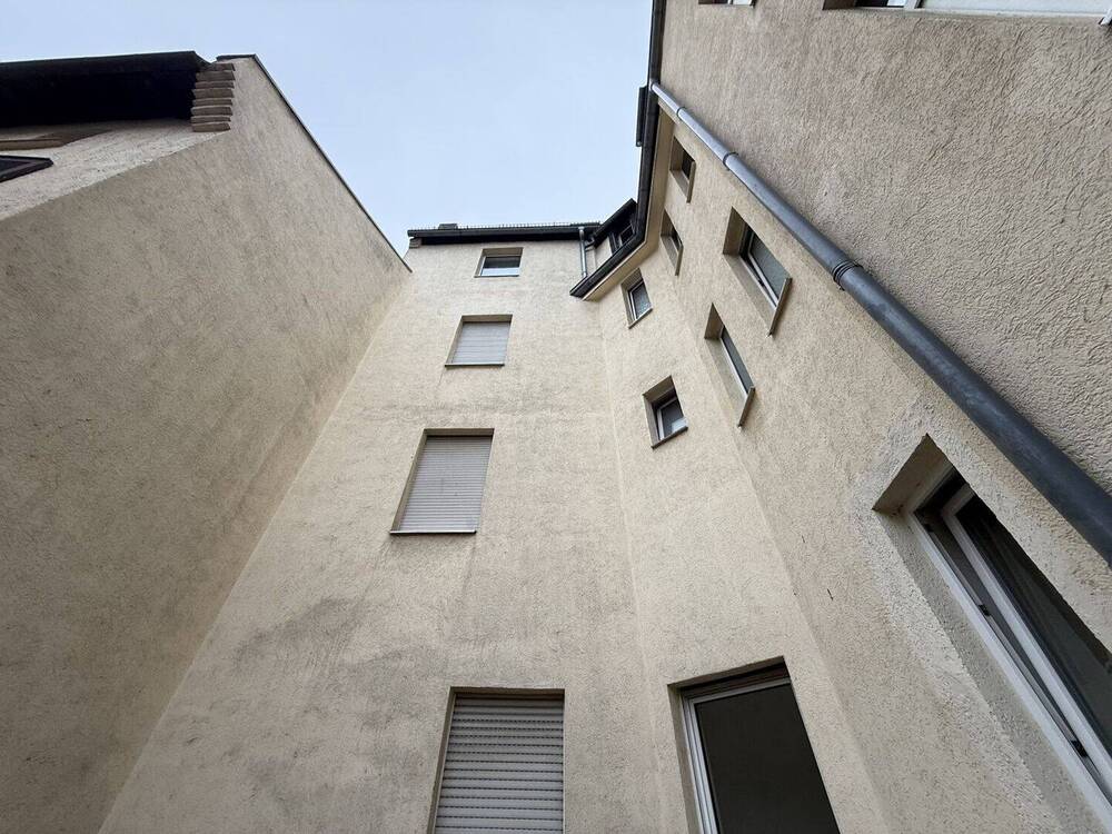 Thumbnail-Ertragsreiches Wohn- & Geschäftshaus in verkehrsgünstiger Lage