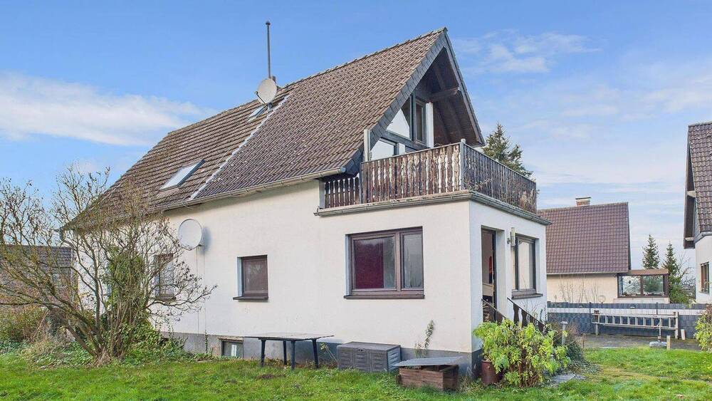 Thumbnail-Haus mit Zukunft: Einfamilienhaus voller Potenzial auf Erbpachtland