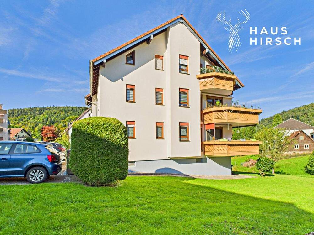 Thumbnail-Einziehen & Wohlfühlen: 3-Zimmer-Wohnung mit EBK, zwei Balkone und Außenstellplatz