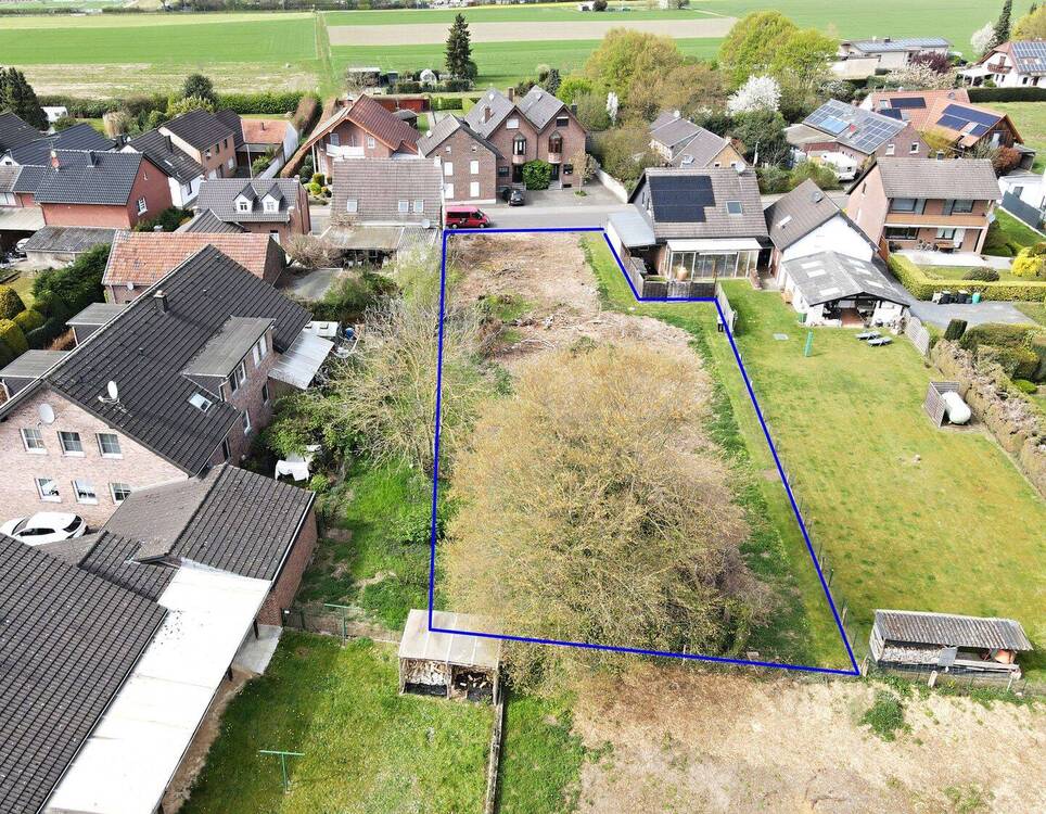 Thumbnail-Baugrundstück mit Entwicklungspotenzial, ideal für Einfamilienhaus, oder 2 DHH