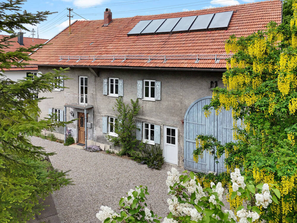 Thumbnail-Hübsches Bauernhaus braucht Liebe