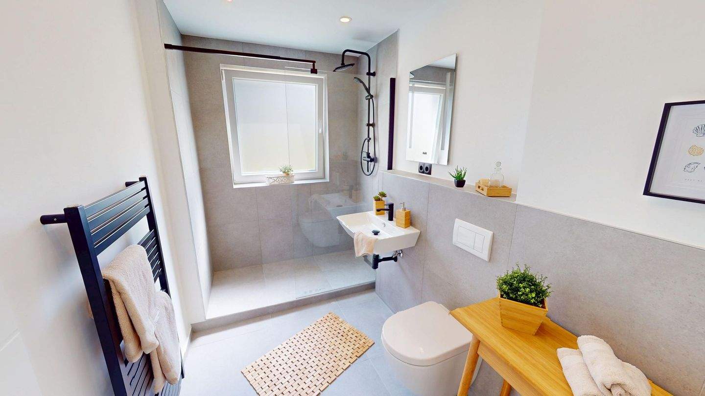 Thumbnail-IDEAL FÜR JUNG UND ALT - SANIERTE BALKONWOHNUNG IM ERDGESCHOSS!