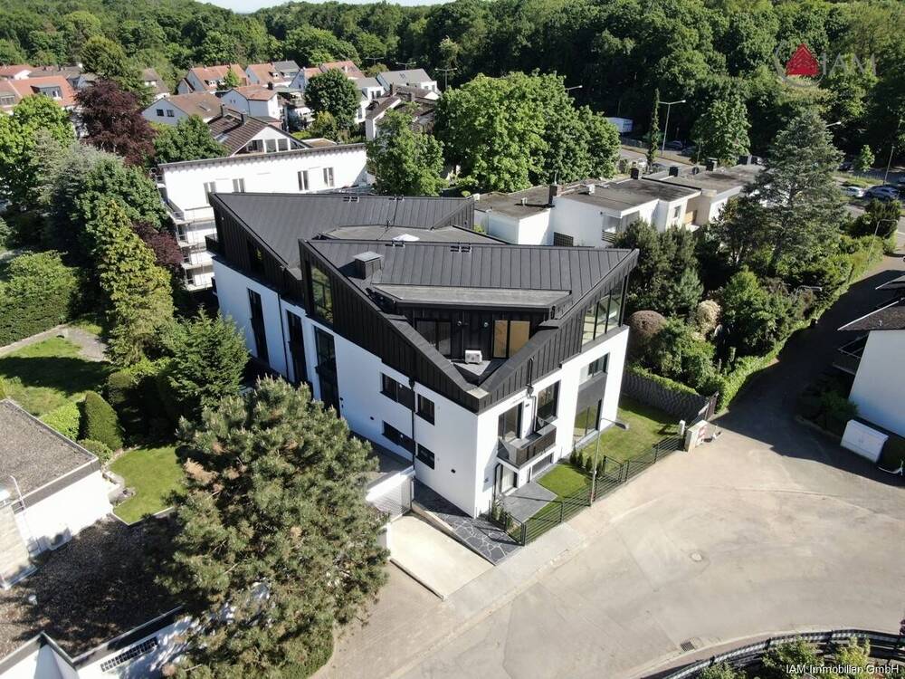 Thumbnail-Luxus 3-Zimmer-Wohnung mit Terrasse, Garten & TG-Stellplatz in Frankfurt Sachsenhausen