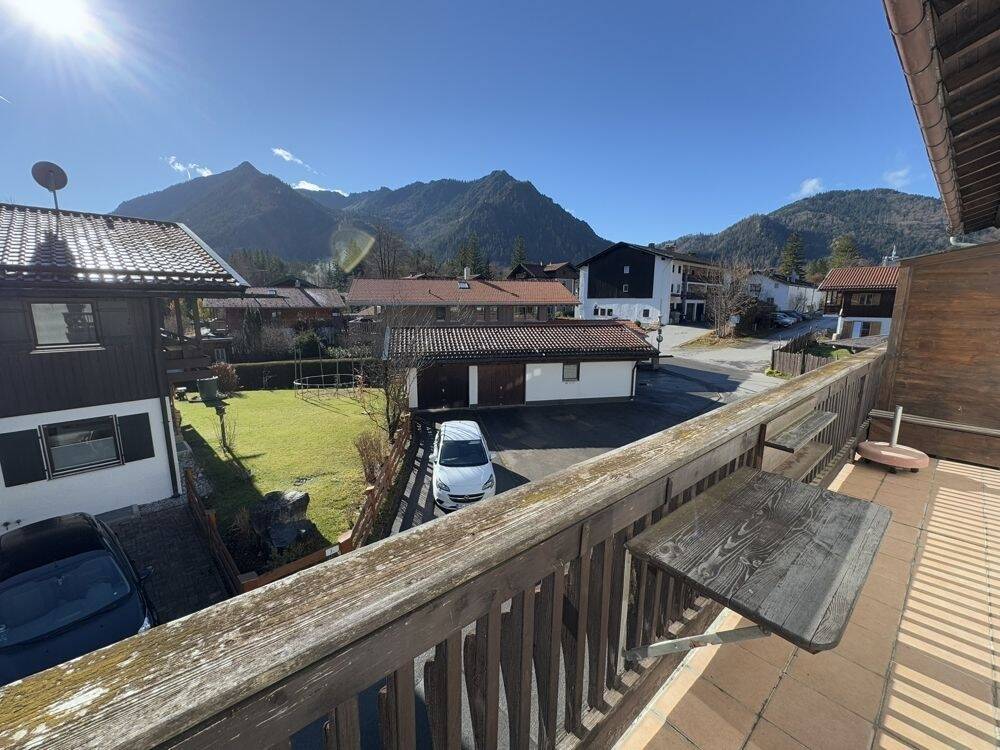 Thumbnail-Wohnen mit Aussicht - Helle 3-Zimmer-Wohnung mit Blick auf die Brecherspitz