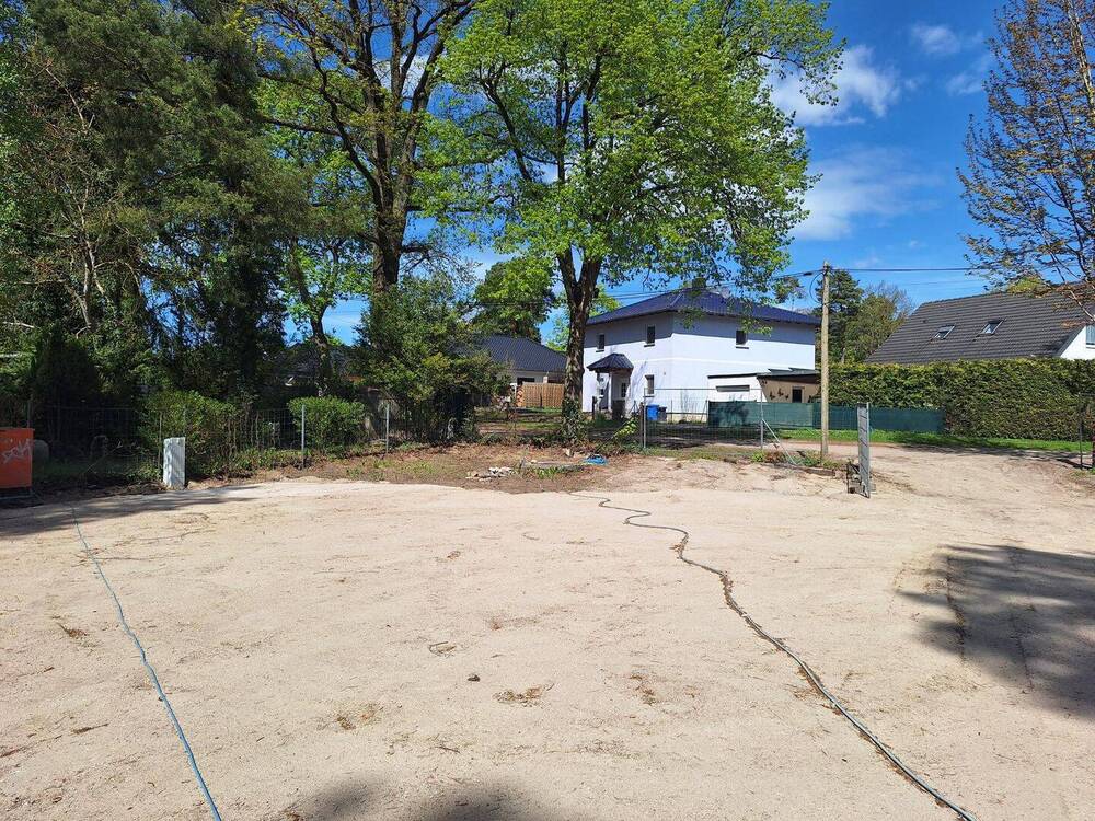 Thumbnail-Bauland in ruhiger Waldrandlage – mit Baugenehmigung und unverbaubarem Naturblick