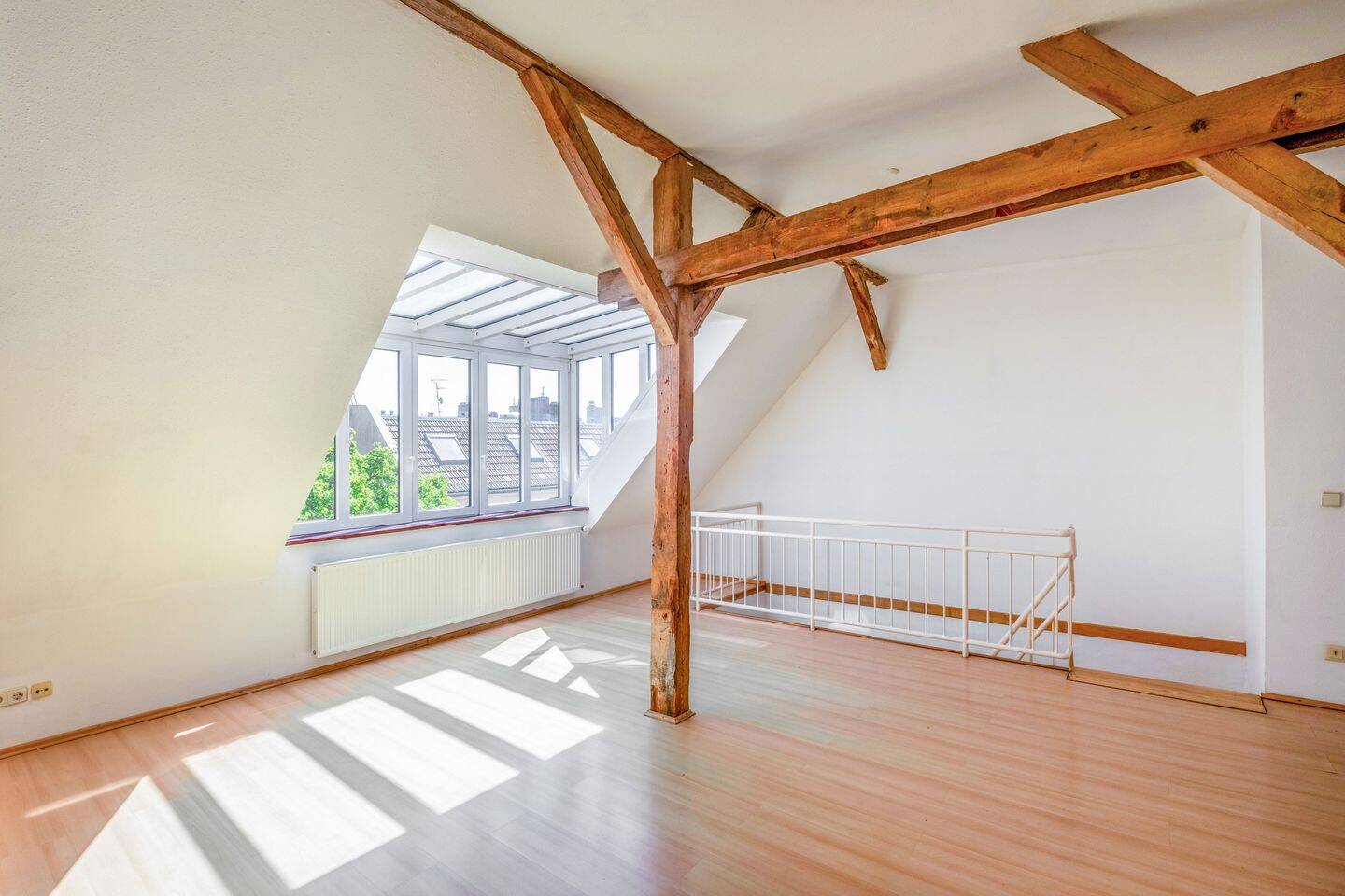 Thumbnail-Helle und ruhige Dachgeschoss-Maisonettewohnung im Florakiez