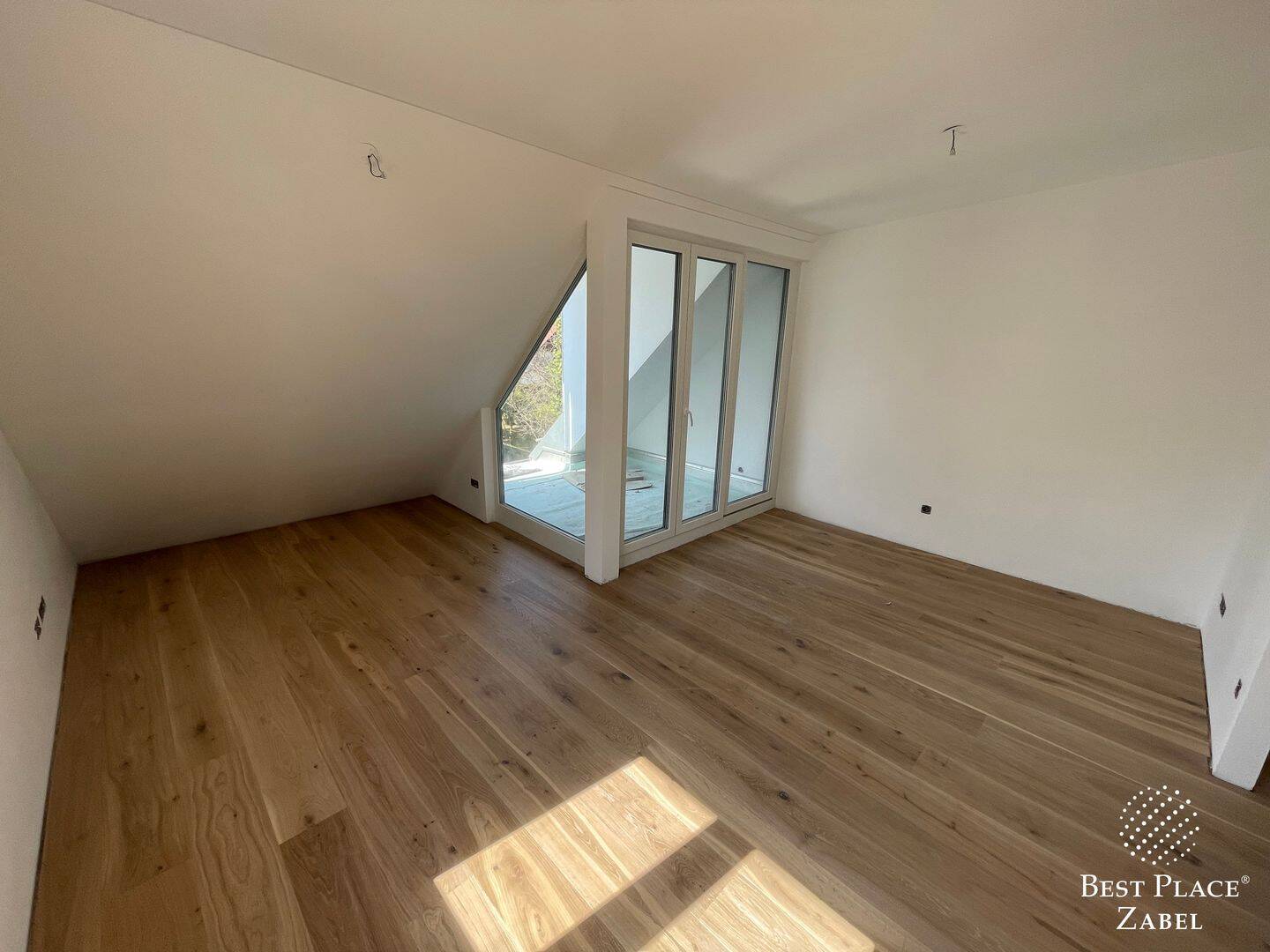 Thumbnail-Neuwertige 2-Zimmer-Dachgeschosswohnung in Milbertshofen