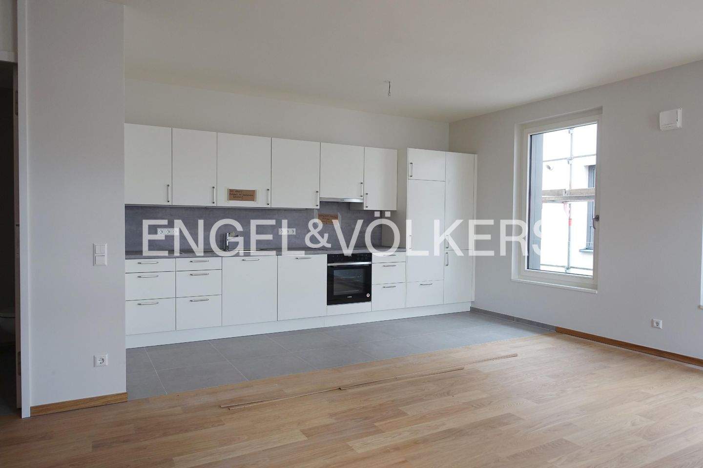 Thumbnail-Neubau-Erstbezug . Großzügige und hochwertige 2-Zimmer-Wohnung mit Einbauküche und Südwest-Balkon