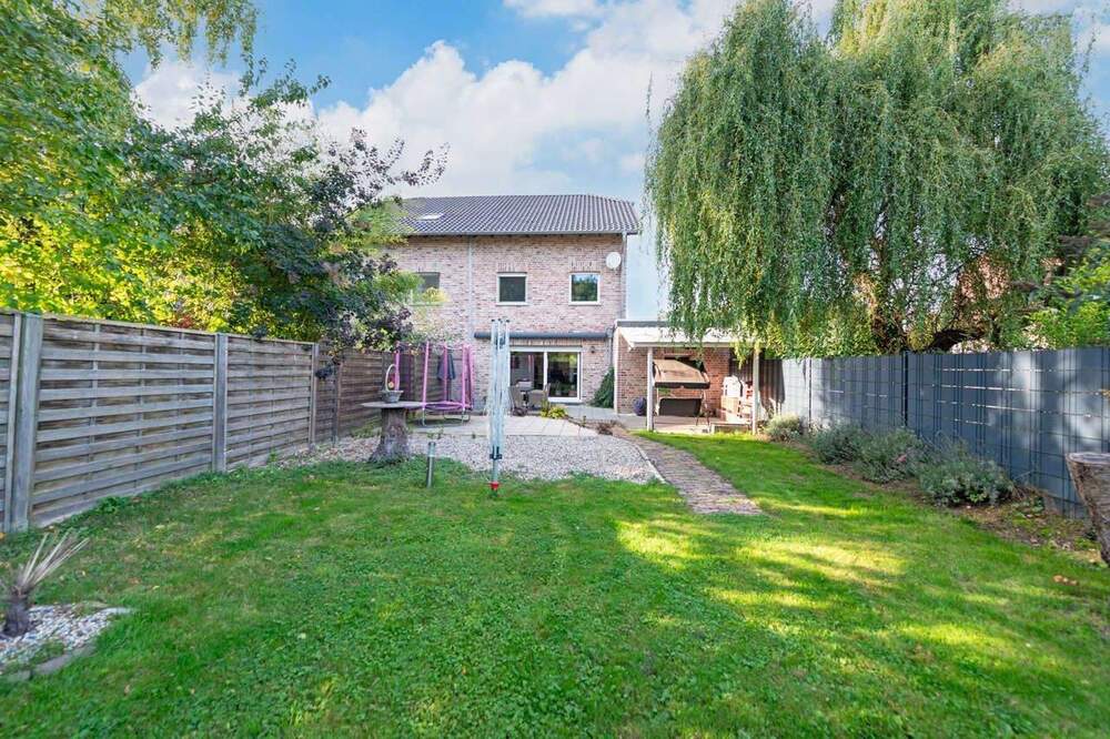 Thumbnail-PHI AACHEN - Familienfreundliche Wohnidylle mit 4 Schlafzimmern und Garten in Übach-Palenberg!