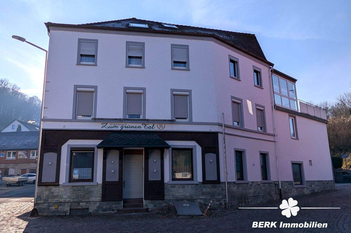 Thumbnail-BERK Immobilien - Historisches Gebäude mit Gastgewerbe und Wohnung in Leidersbach