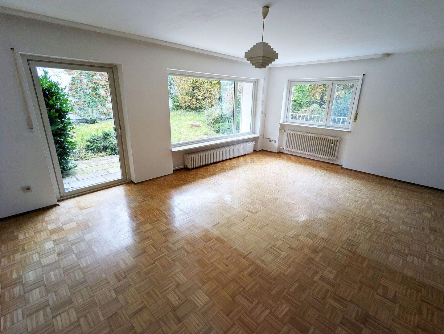 Thumbnail-Sehr großzügige Doppelhaushälte mit viel Platz für größere Familien