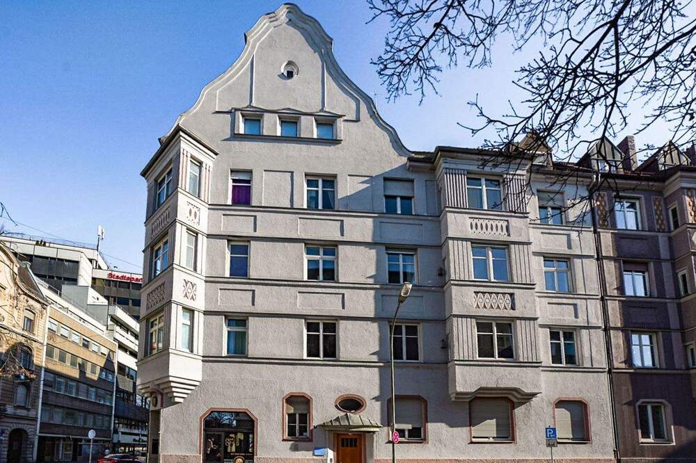 Thumbnail-Einzigartiges Altbaujuwel in Bestlage Augsburgs - bezugsfreie, denkmalgeschützte 4-Zimmer-Wohnung