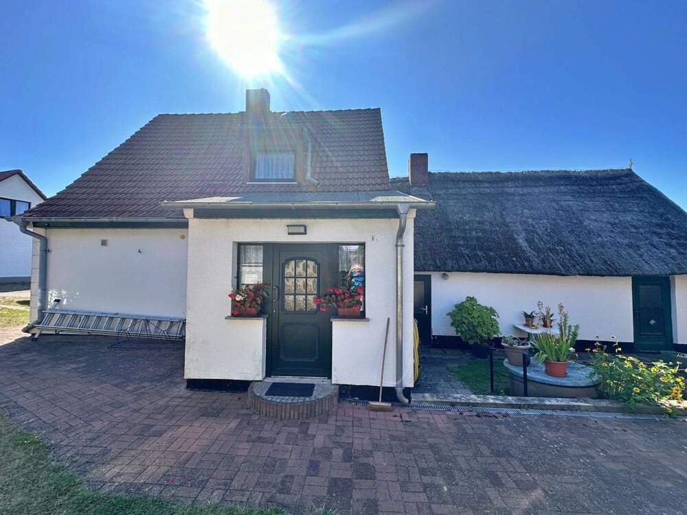 Thumbnail-Gemütliches Einfamilienhaus mit Ferienwohnung im DG und Ferienzi. im NG auf Usedom