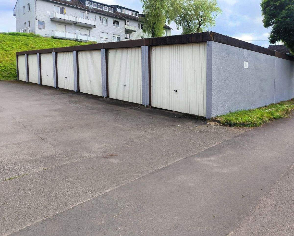 Thumbnail-Eine Garage in Hermeskeil zu erwerben - Solide Investition zur Eigennutzung oder Weitervermietung!
