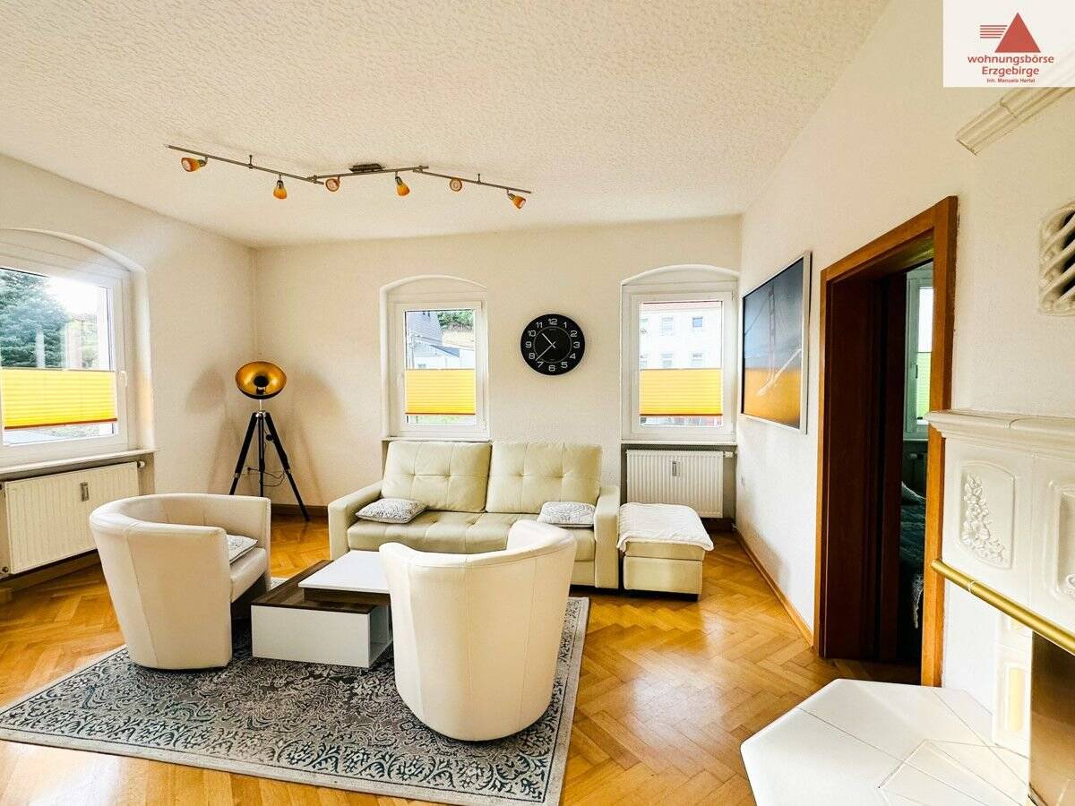 Thumbnail-Mehrfamilienhaus in Leubsdorf bei Augustusburg, Chemnitz: Apartments vermieten und Eigennutzung