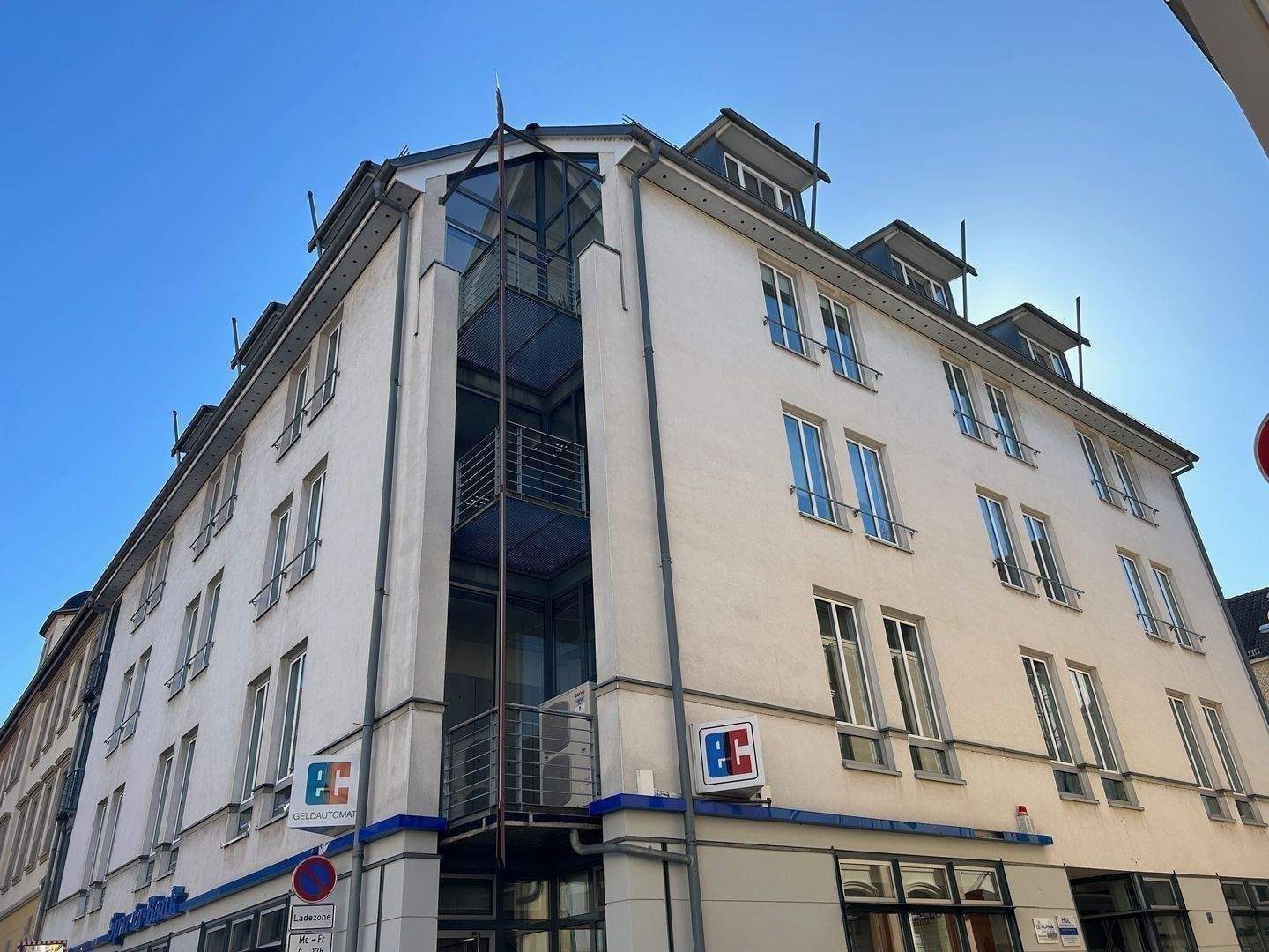 Thumbnail-Gemütliche Dachgeschosswohnung mit Balkon im Herzen der Weißenfelser Altstadt!