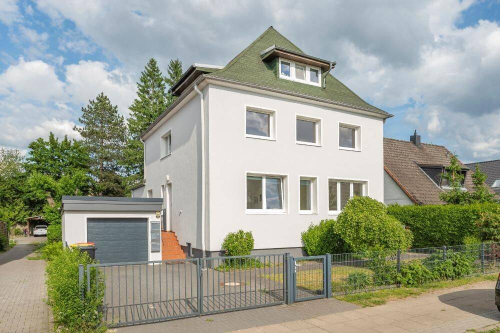 Thumbnail-Mehrfamilienhaus mit drei Wohnungen in Rahlstedt