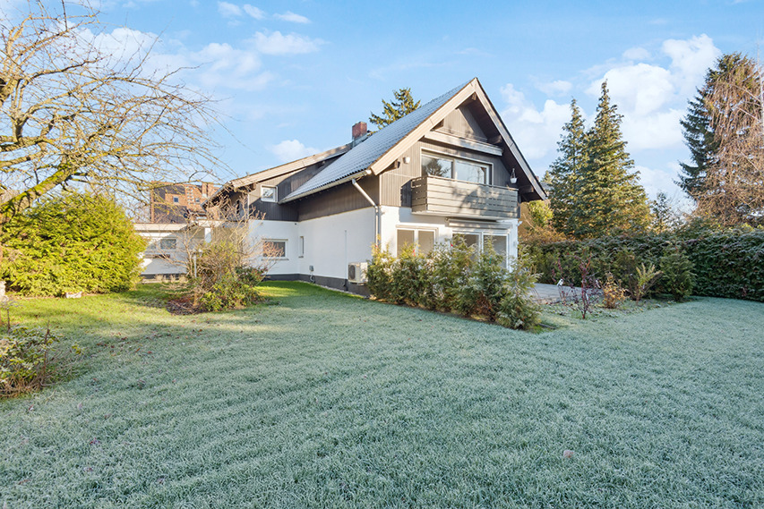 Thumbnail-Attraktives Zweifamilienhaus - Naturnah und familienfreundlich