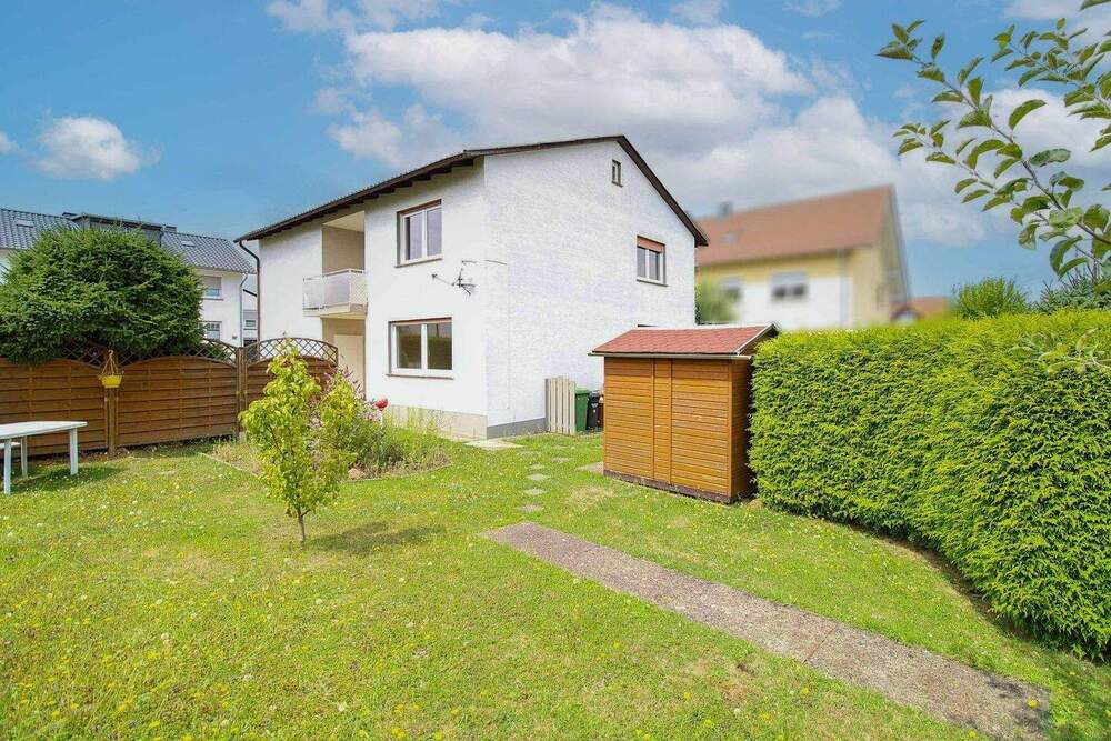 Thumbnail-EFH mit großem Garten in familienfreundlicher Lage - vielseitig nutzbar und sofort verfügbar