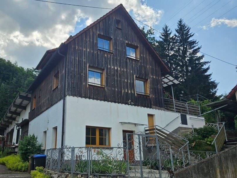 Thumbnail-Haus mit Einliegerwohnung - idyllisch am Ortsrand von Schnaitheim gelegen