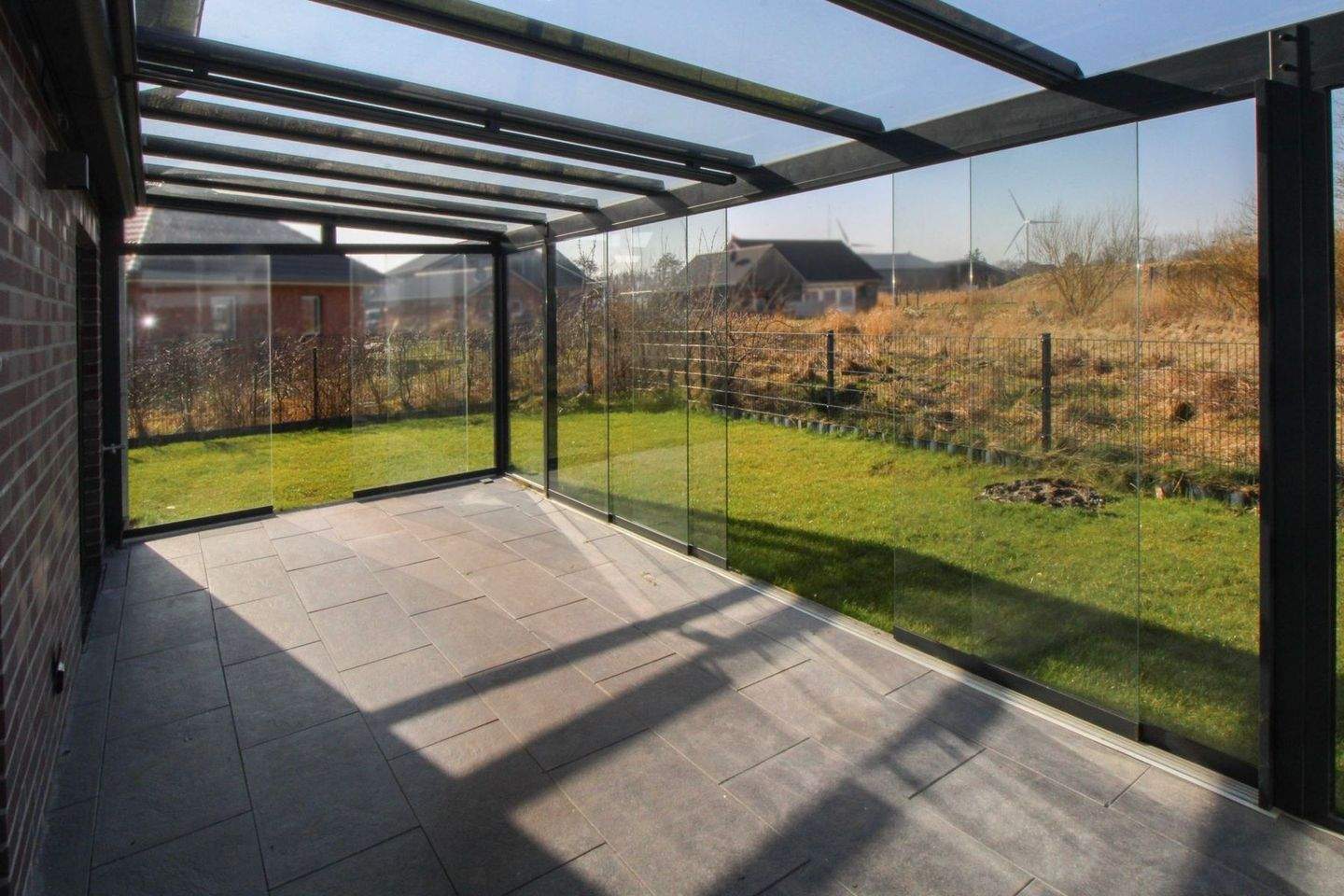 Thumbnail-Familienoase vor Sylt: Moderne KfW-40 Doppelhaushälfte mit Wintergarten in Klanxbüll