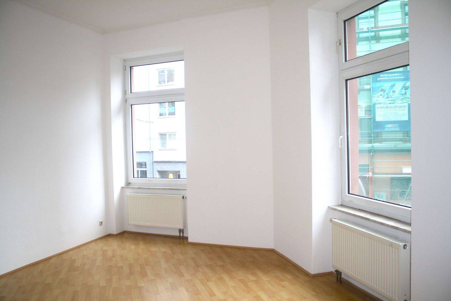 Thumbnail-Sachsenhausen Nord, schöner Altbau mit 10 Einheiten, 8 Wohnungen + 2 Läden in guter Lage!