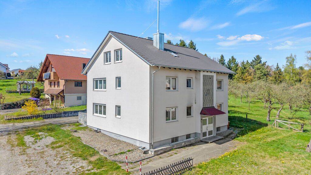 Thumbnail-Drei Wohnungen, viele Möglichkeiten! Mehrfamilienhaus in Überlingen am Ried