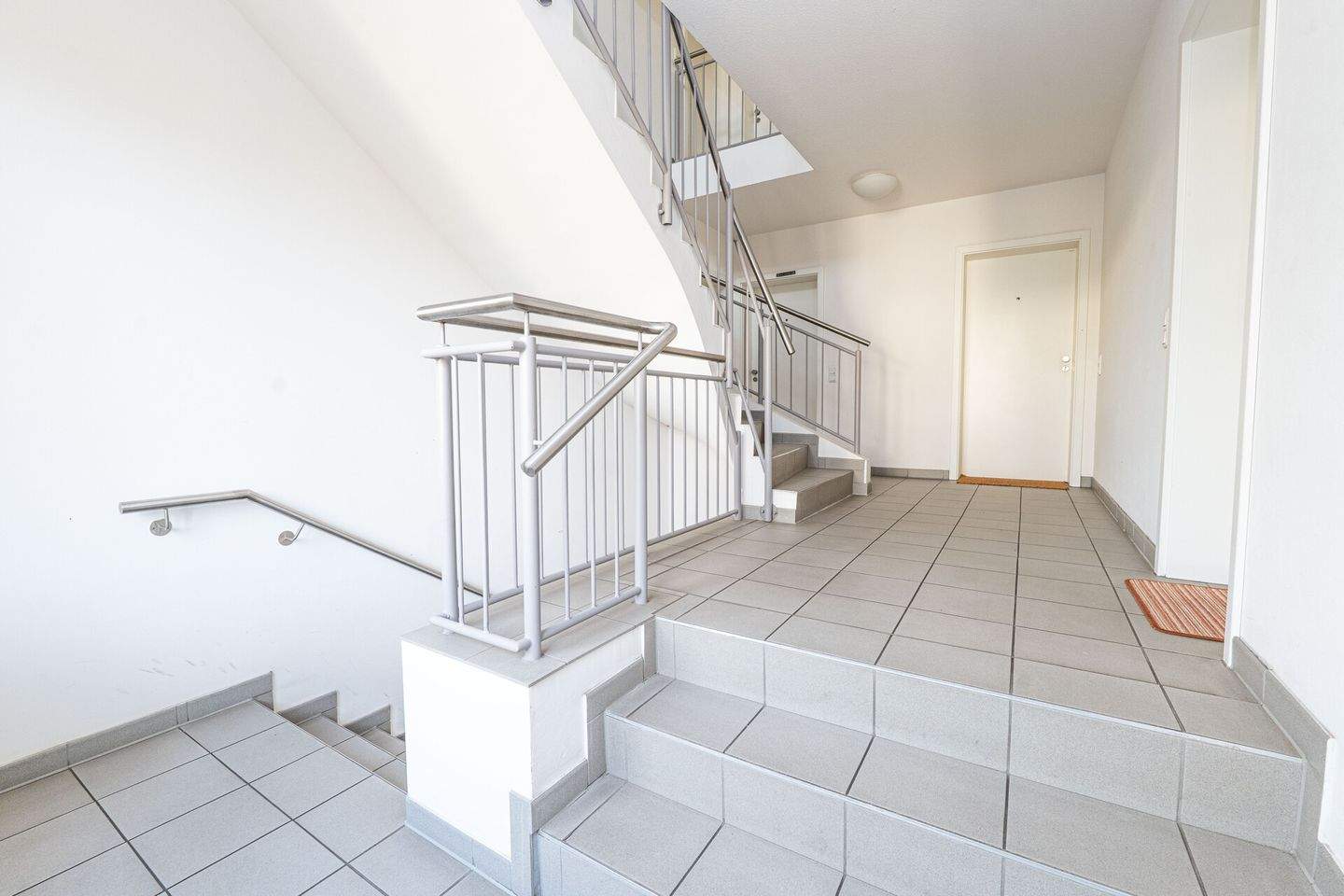 Thumbnail-1,5 Zimmer Wohnung im 2. OG in super Lage! (Wohnung Nr. 10)