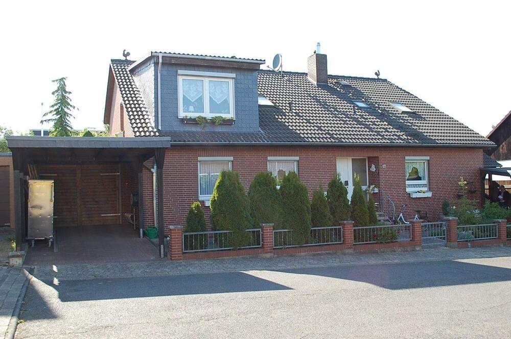 Thumbnail-Auch als Zweifamilienhaus nutzbare, attraktive Immobilie in bester Lage am Salzgittersee mit Balkon, Terrasse, Garage und Carport