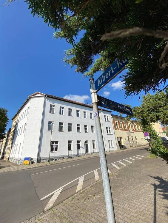 Thumbnail-Wurzen* renovierte 4 Raum-Wohnung* Zentrumsnah* Tageslichtbad*Abstellkammer