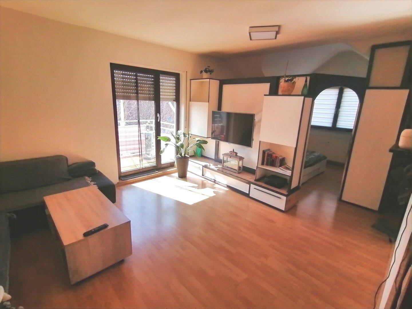 Thumbnail-Gepflegte, helle 1-Zimmer-Wohnung mit Balkon und Tiefgaragenstellplatz in Bruchsal